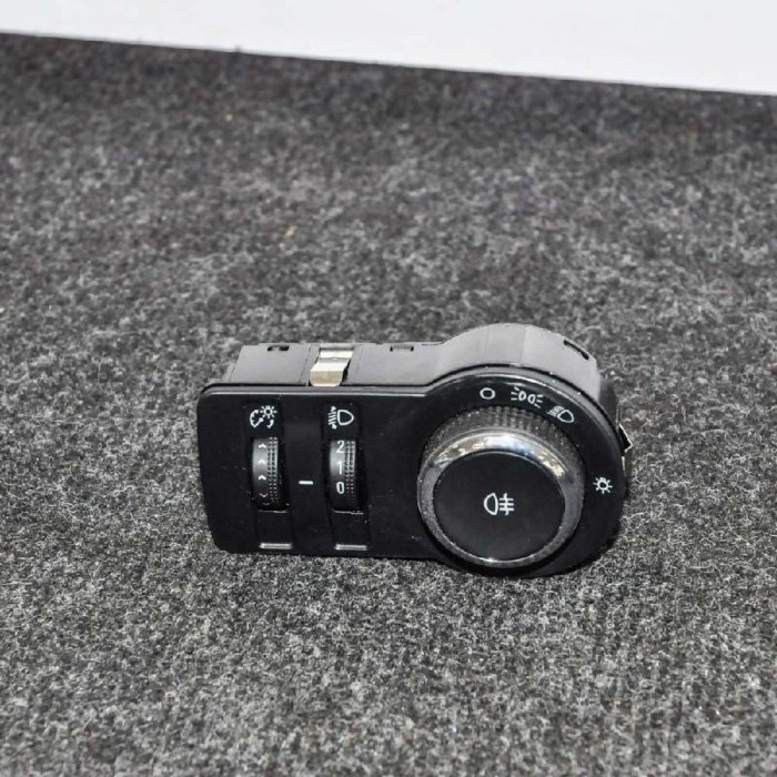 Modul de control comutator faruri OPEL ASTRA J 2012 OEM: 13385633 | 2501666