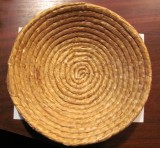 Cumpara ieftin CY - Cos maricel artizanat rustic taranesc din impletitura / D susperior: 27,50 cm D baza: 15,50 cm H: 8 cm 190 g / Stare! Fără marcaje