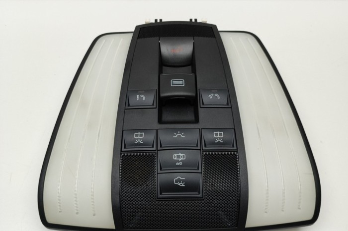 Iluminare interioară MERCEDES-BENZ CLS C218 2012 OEM: A2129001709,A2129019802,A2129029203 28977247