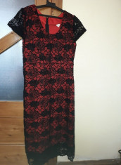 Rochie de dantela neagra cu captuseala rosie 48 foto