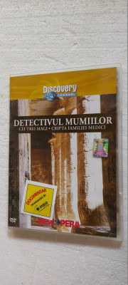 DETECTIVUL MUMIILOR CEI TREI MAGI CRIPTA FAMILIEI MEDICI, DVD DESCOPERA foto