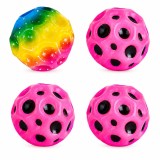 Cumpara ieftin Set 4 mingi antistres roz si multicolor 6 cm, 3 roz + 1 multicolor, jucarii senzoriale din poliuretan moale, saltarete pentru distractie, relaxare si