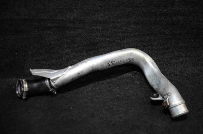 Furtun intercooler dreapta VW SHARAN 7N1, 7N2 2014 OEM: 1T0145840