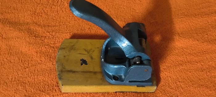 Perforator de birou vintage