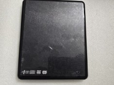 DVD Writer extern LG Slim, 8x, USB 2.0, Alb, Retail - poze reale