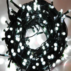 Instalatie cu 20 leduri alb superluminos cu lumini fixe, pentru interior foto