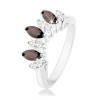 Inel lucios de culoare argintie, zirconii &icirc;n formă de bob de culoare transparentă şi roşu &icirc;nchis - Marime inel: 54