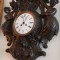 Superb ceas de perete antic secol 19 cu decor floral si amorași
