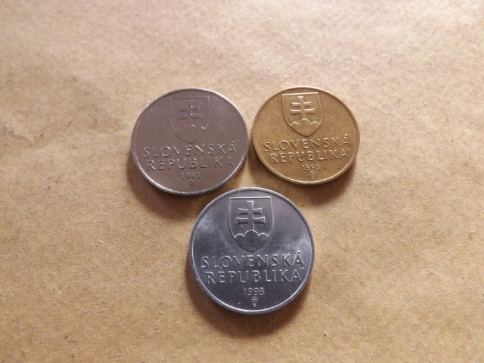 Slovacia Lot 3 monede : 50 Halierov 1993 si 1, 2 Korun / Coroane 1993