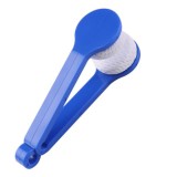 Cumpara ieftin Instrument cu 2 capete din microfibra pentru curatarea si intretinerea lentilelor de ochelari, 7&times;2 cm, Albastru