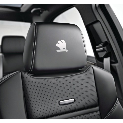 Sticker tetiera piele SKODA (set 5 buc) emblema - SSA646 Sticker tetiera piele SKODA (set 5 buc) emblema - SSA646