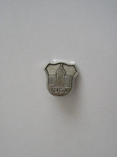 QW9 N3 73 - insigna - orase - Riga