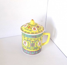 Cana cu capac portelan enamel, handmade, anii 50-60 - marcaj Jingdezhen China foto