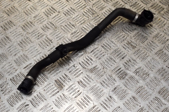 Furtun de lichid de răcire LAND ROVER RANGE ROVER VELAR L560 2018 OEM: HK83-8C424-AC 13854768