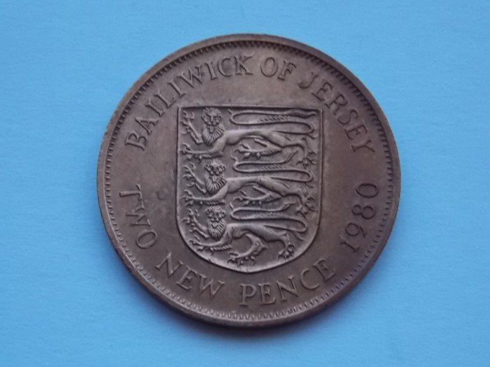 2 NEW PENCE 1980 JERSEY