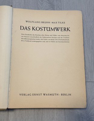 Das Kost&amp;uuml;mwerk foto