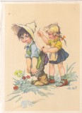 Ilustratie cu o fetita care coase pantalonii unui baiat (necirculata)
