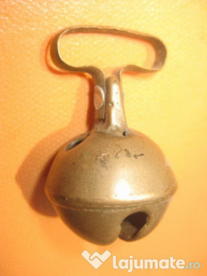 7349-Clopotel vechi mic incastrat bronz manual executat stare foarte buna. foto