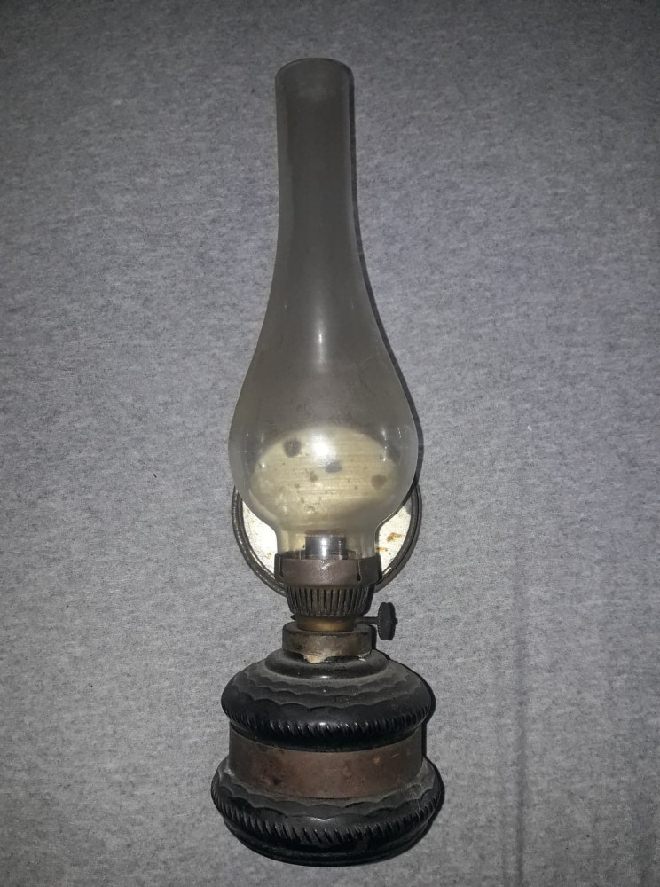 Lampa petrol veche cu fitil functionala cu sticla 31 cm  inalt.completa,T.POSTA | Okazii.ro