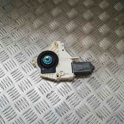 Motor macara geam ușă dreapta față AUDI Q7 4L 2011 OEM: 8K0959802A 2410807 foto
