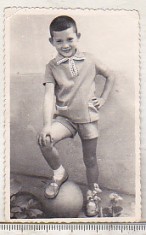 bnk foto Copil cu mingie de cauciuc - anii `70