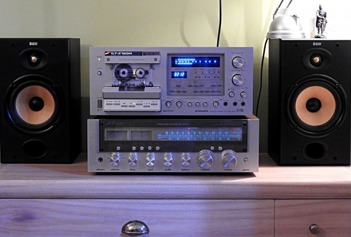 Amplituner Marantz MR230 Amplituner Marantz MR230