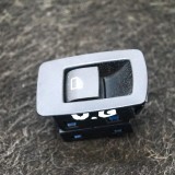 Buton geam ușă dreapta spate BMW X1 F48 2016 OEM: 9208106 3111415