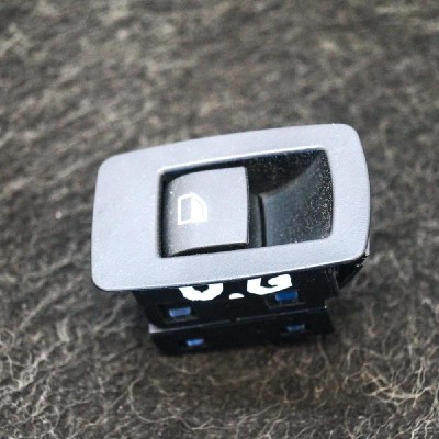 Buton geam ușă dreapta spate BMW X1 F48 2016 OEM: 9208106 3111415 foto