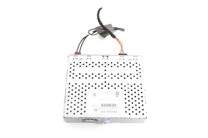 Unitate de control tuner DAB ASTON MARTIN DB11 2018 OEM: A2229008911