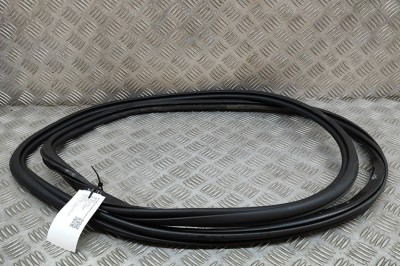 Garnitura ușă dreapta față AUDI E-TRON GEN 2020 OEM: 4KE831721 | 25312772 foto