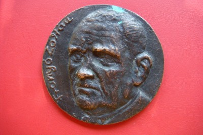 Medalie bronz Zolt&amp;aacute;n Frany&amp;oacute; scriitor traducător și redactor rom&amp;acirc;n Timisoara foto