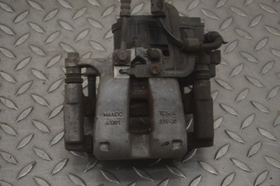 Etrier de fr&amp;acirc;nă dreapta spate TESLA MODEL 3 2020 OEM: 1044624-00-H 23879953 foto