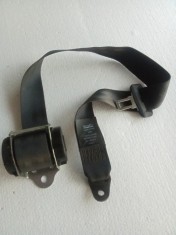 Centura auto siguranță spate ( centru ) DACIA SANDERO 3 888501048R. Nou și original Renault.