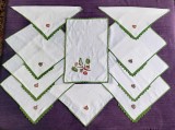 Ghinde si frunze de stejar - set napron (semnat de artizan) + 9 servete din in, cusute manual pentru decor festiv, margini crosetate