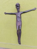 Crucifix din lemn exotic pe cruce invizibila