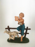 * Figurina Italy Fontanini Depose ciobanas cu fluier si oi, 8x6cm