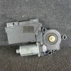 Motor macara geam ușă dreapta față AUDI A8 D3 4E2, 4E8 2003 OEM: 4E1910802A4E1959802C0130821765 1227548