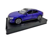 Macheta Audi e-tron GT albastru 1:32 metal die-cast lumini si sunete usi capota si portbagaj deschise