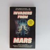 Carte Invaders From Mars de Ray Garton, Editura Grafton, Aparitie 1986, Coperta Paperback, Stare Buna