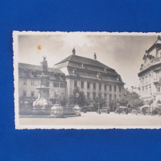 CARTE POSTALA * SIBIU , PIATA REGELE FERDINAND CU PALATUL BARON BRUKENTHAL ,1943