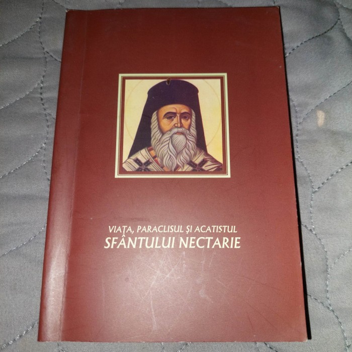 VIATA,PARACLISUL SI ACATISTUL SFANTULUI NECTARIE DIN EGHINA-Facatorul de minuni