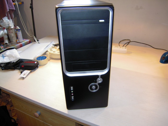 Carcasa DELUX M298, sursa 450W, vent. de 120 mm, stare buna aspect/functionare
