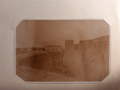 4 fotografii 6/9 cm cu Cazarma din Cetatea Albă foto