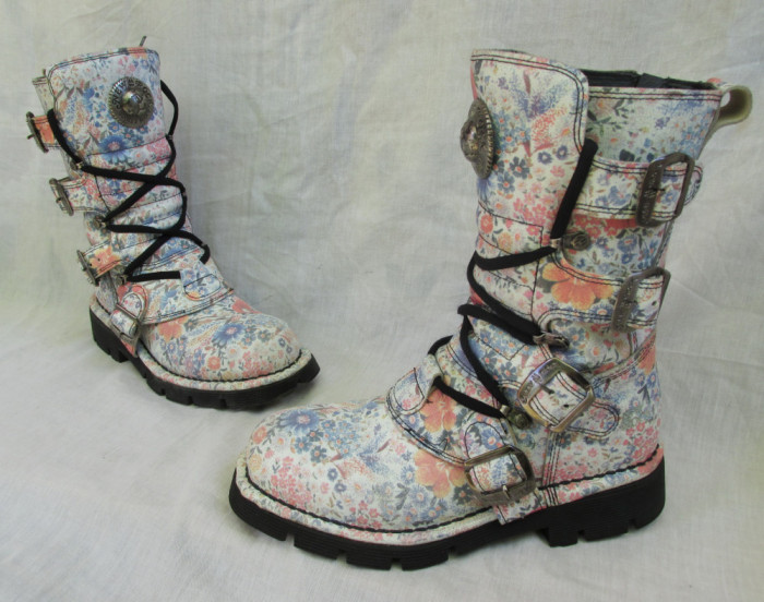 Bocanci/cizme New Rock original,model floral,marime 38 (24.5)