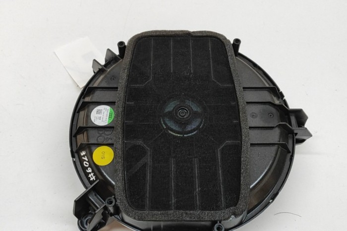 Subwoofer AUDI A3 Limousine 8VS, 8VM 2016 OEM: 8V0035412C | 31647346