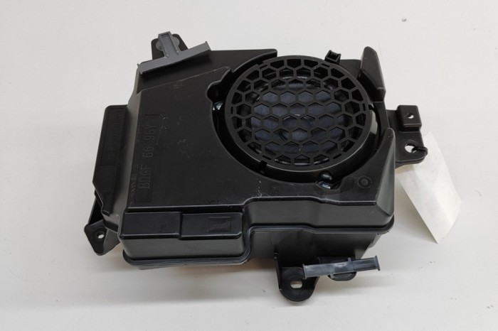 Subwoofer podea st&acirc;nga MAZDA CX-30 DM 2023 OEM: BDGF-66-96Y 29508740