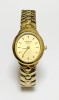 Ceas Dama Tissot S826 Aurit, Cadran Auriu, Bratara Otel Inoxidabil, Quartz Elvetian, Sticla Minerala, 20mm
