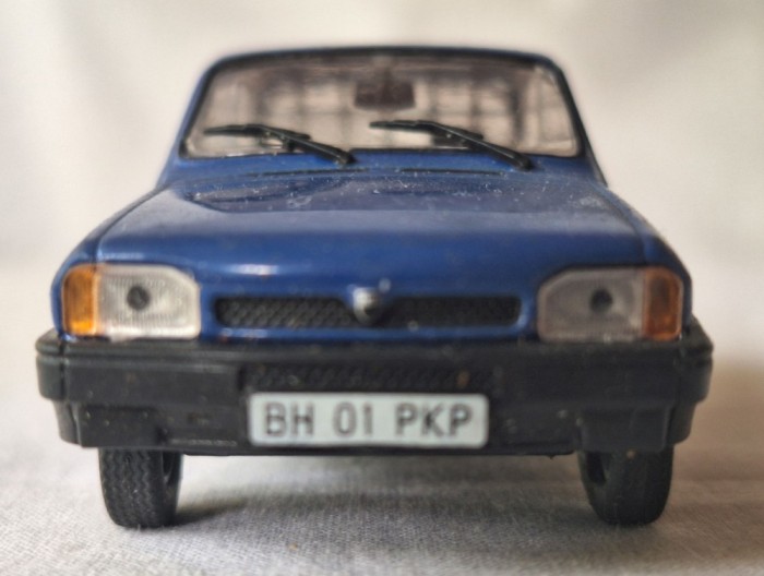 DACIA 1309 - masinuta - jucarie din metal si plastic - numere de inmatriculare Bihor