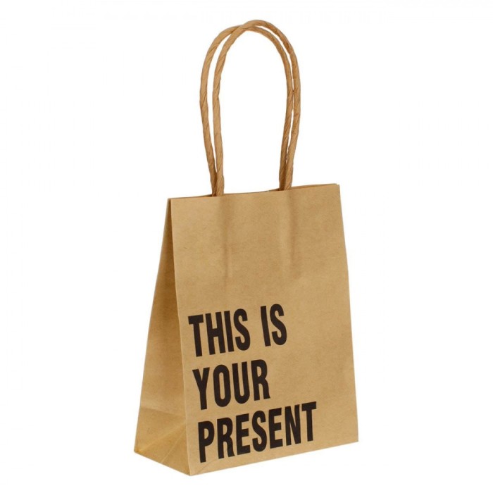 Sacosa Cadou Kraft, Model This is Your Present, Dimensiuni 11.5x6x14.5cm