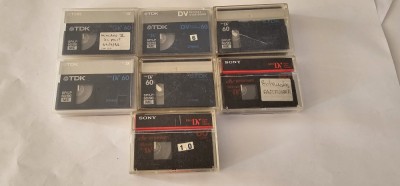 CASETA MINI DV TDK 5 BUCATI + SONY DV PREMIUM 2 BUCATI , TOTAL 7 BUCATI . foto
